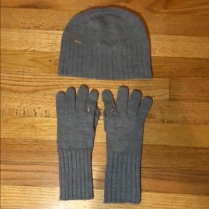 Calvin Klein hat and glove set